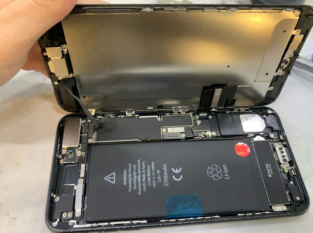 手機電池老化真煩人！我在桃園遇到的iPhone電池換新神速之