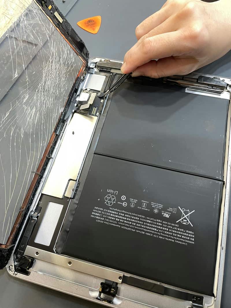 iPad螢幕破裂無助親身體驗「Dr.A中壢店」的專業救援！