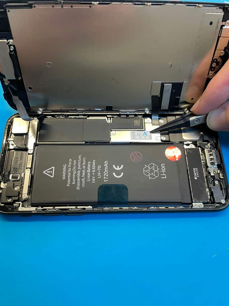 我的iPhone換電池歷險記 在Dr.A中壢店找回手機新生