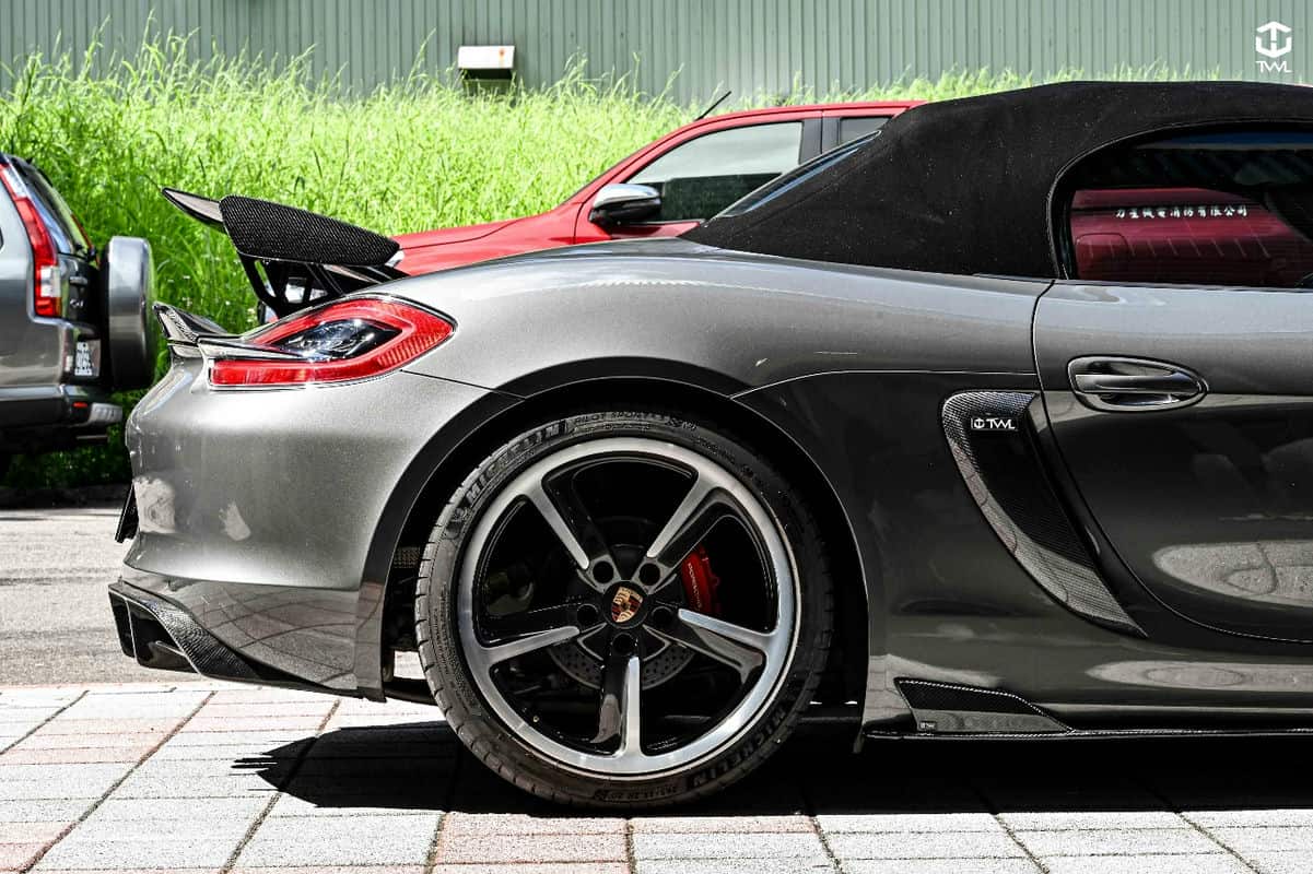 讓愛車獨樹一幟TWL台灣碳纖為您的Porsche 718打造